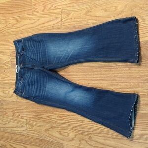 KanCan Celestine Mid-Rise Flare jeans with stretch, women's 2XL / 36"